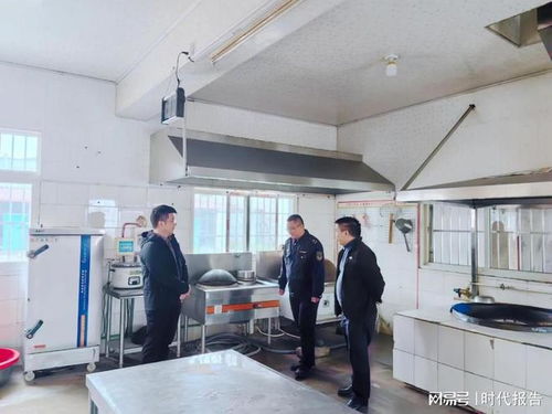 信陽市平橋區(qū)人民法院黨組書記 院長張楷永到王崗鄉(xiāng)調(diào)研指導(dǎo)食品安全工作